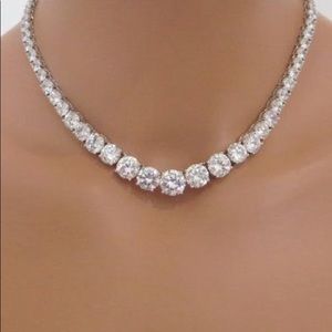 Meet your Posher, Atike